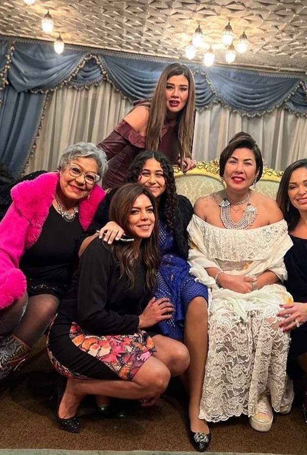 تعرفوا على أبرز مشاهير عرب تربطهم صلة قرابة بينهم أحفاد نجوم الزمن الجميل