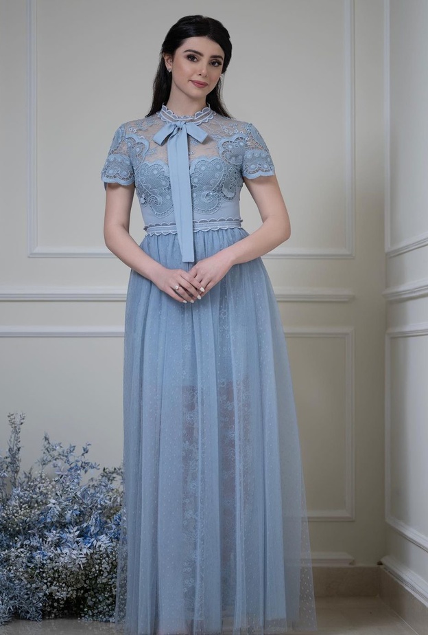 كيت ميدلتون وماريتا الحلاني بإطلالة متشابهة من توقيع إيلي صعب