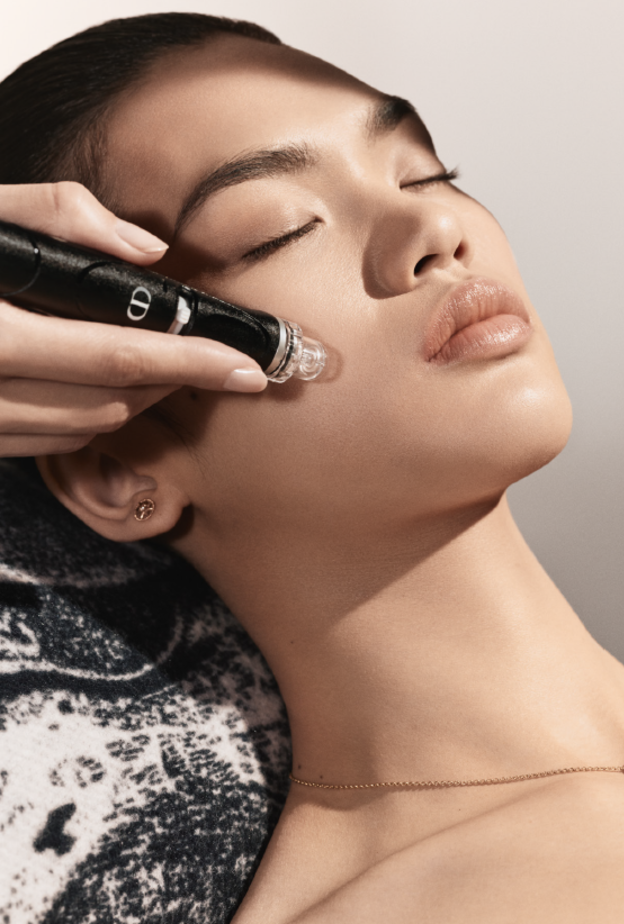 احصلي على علاج شامل للبشرة عبر Dior Powered By HydraFacial في منتجعات Dior 