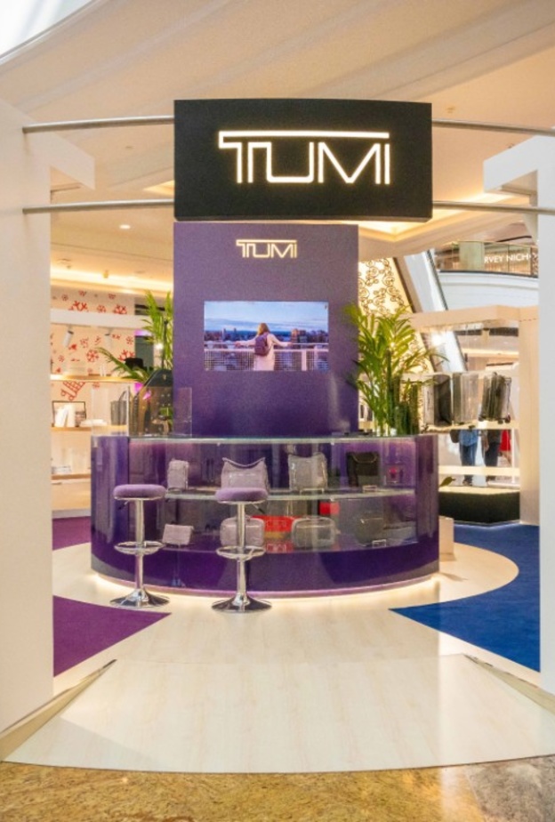 TUMI تحتفل بمجموعتها لموسم ربيع 2023 