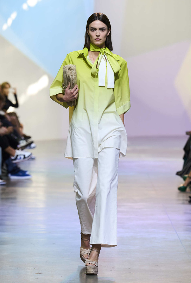 عيوب بطنك المنفوخ حيل وتصاميم لإخفائها 