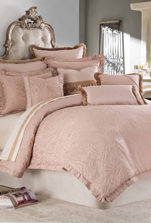 "انتيريرز" تكشف عن مجموعة من قطع الديكور والهدايا بمناسبة عيد الحب 