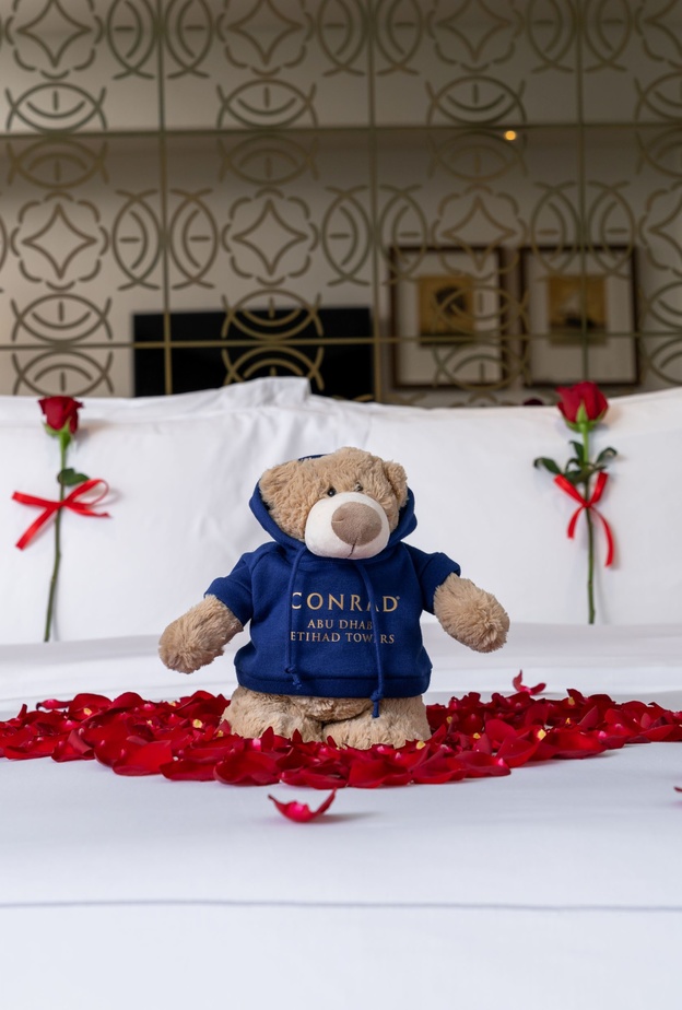  فندق كونراد أبوظبي أبراج الاتحاد يقدم مجموعة رائعة من تجارب عيد الحب المنسقة بعناية تكريما لأكثر أيام السنة رومانسية