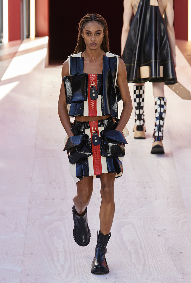 موضة الجيوب على الملابس للزينة أم لوظائف عملية؟