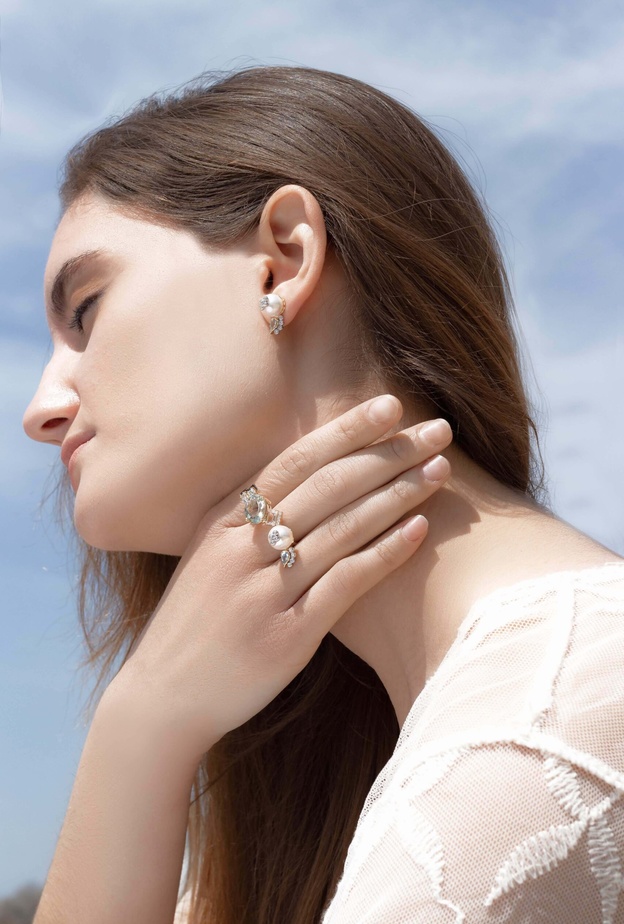 أضيفي لمسة أنيقة لإطلالتك مع المجوهرات المرصعة بالجمشت