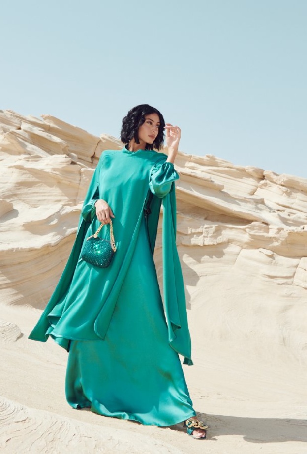 ستيلا ماكارتني تحتفل بشهر رمضان مع "تشكيلة الزمرد"