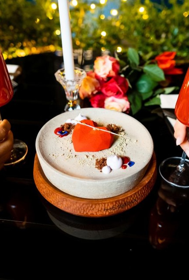 عروض عيد الحب 2023 في فنادق ومطاعم دبي