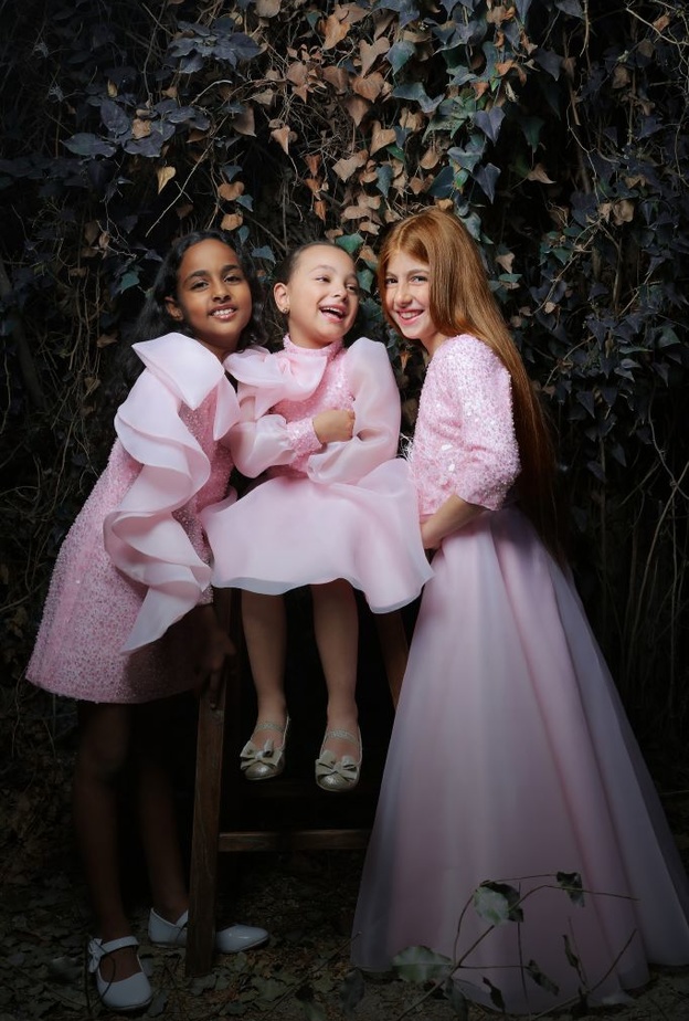 إيمان الخطيب لـ"هي": ابنتي هي ملهمتي الأولى في تصميم فساتين الأطفال لحفلات الزفاف