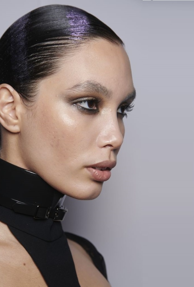 صيحة تسريحات الشعر المبلل لم تندثر