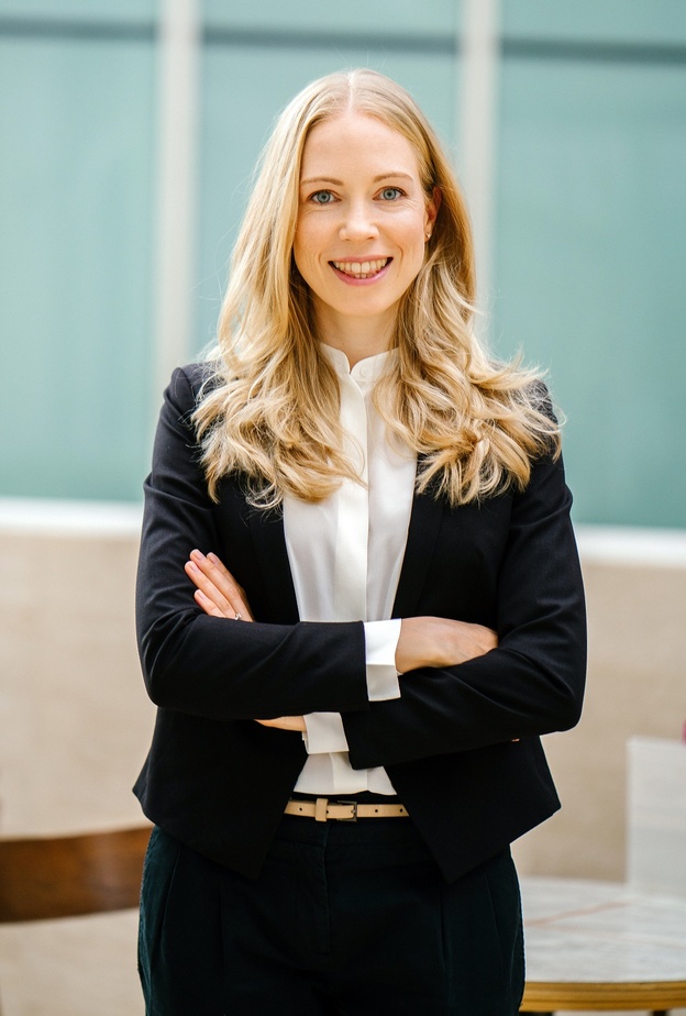 على المرأة المهتمة بريادة الأعمال تثقيف نفسها قانونيًا 