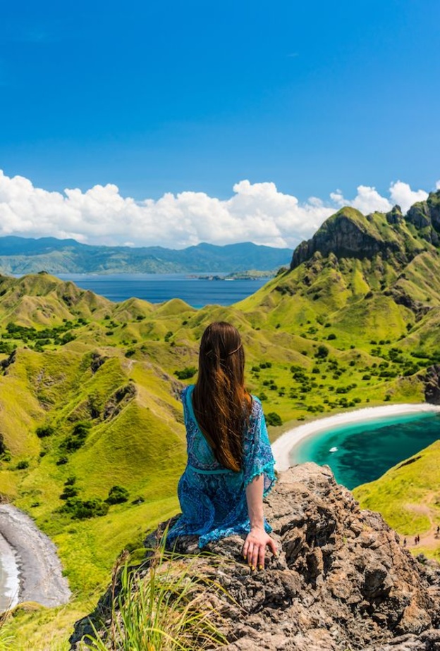 أشهر مواقع السفر والسياحة العالمية