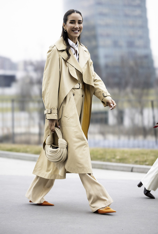 تعرّفي على قصة الترانشكوت القطعة الأكثر أهمية في المواسم الانتقالية