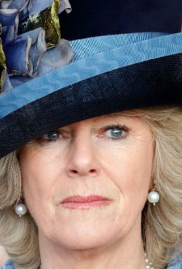 تعرف على سبب بكاء الملكة كاميلا في الطفولة