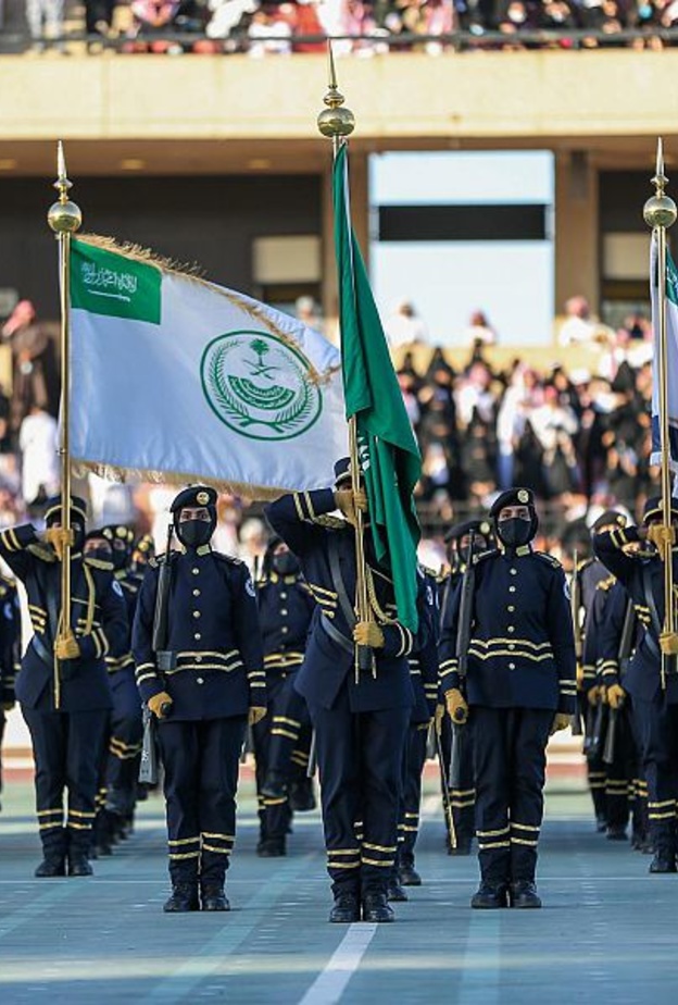 خريجات الدفعة الرابعة من كلية الملك فهد الأمنية .. مستعدات لميادين العز والشرف