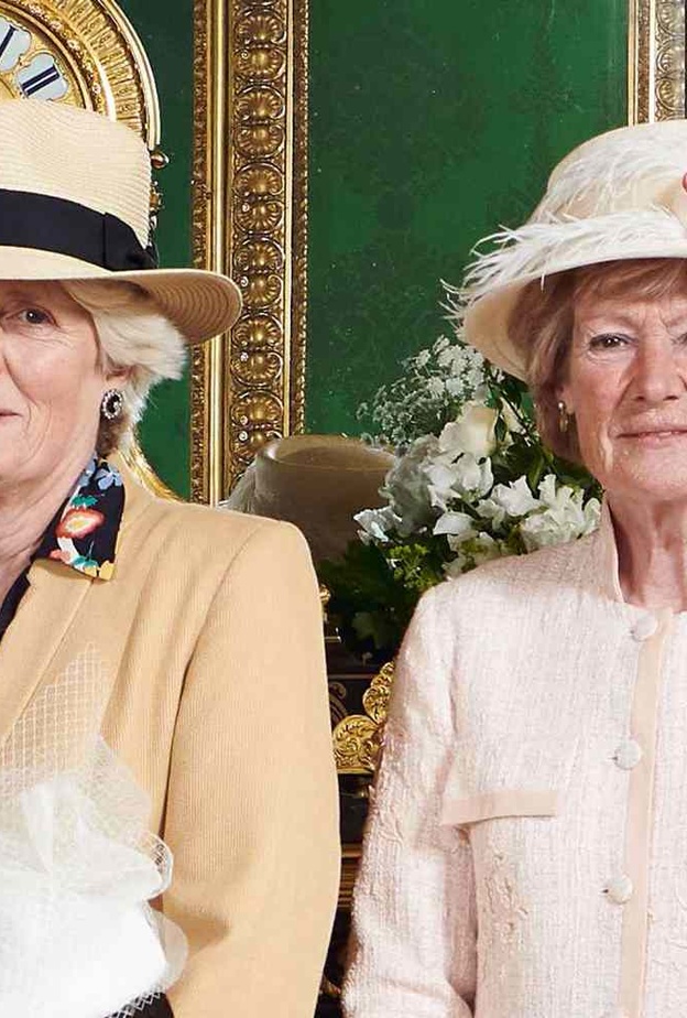 شقيقتا الأمير الراحلة ديانا Princess Diana تحضران حفل تتويج الأميرة ليليبت