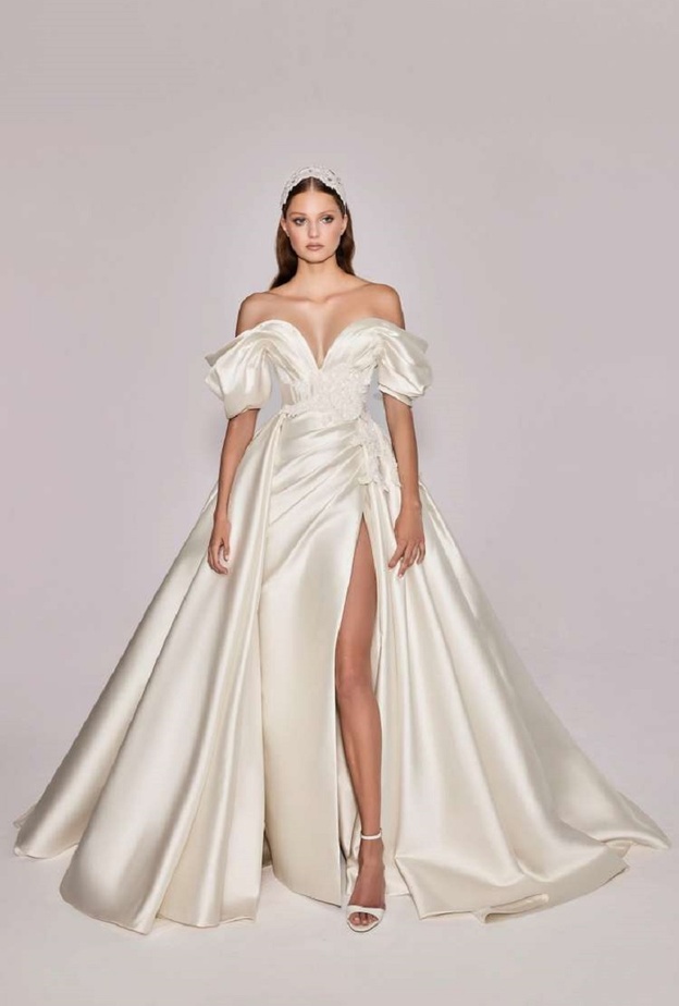 فساتين زفاف مع تنورة مفتوحة@zuhairmurad