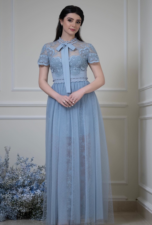 فستان خطوبة ماريتا الحلاني انستقرام@maritta