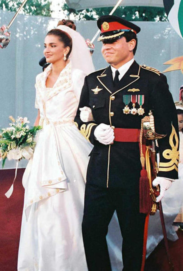 فستان زفاف الملكة رانيا