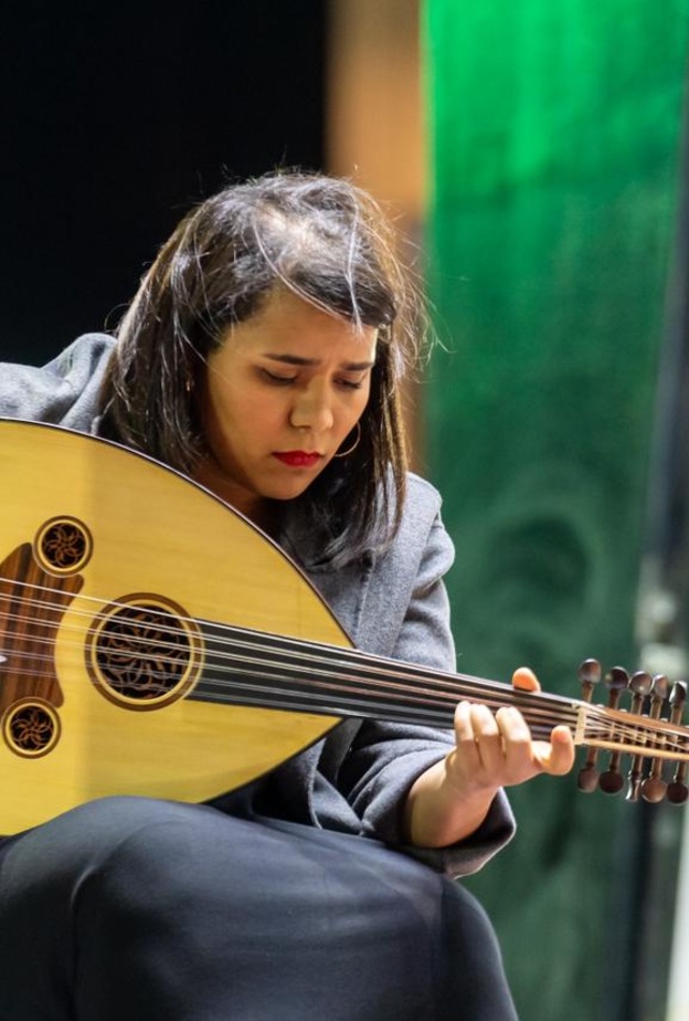 لحظات طربية وفعاليات مميزة في "مهرجان العود" أكبر تجمع عربي لعازفي وعازفات العود في الرياض