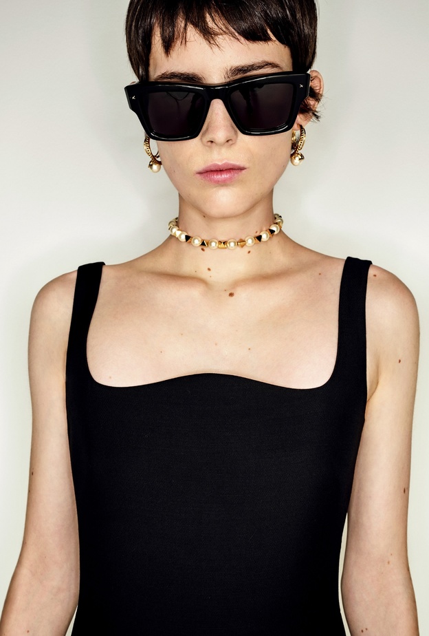 هل تعتبر المجوهرات والساعات وسائل فعالة لتمكين المرأة؟