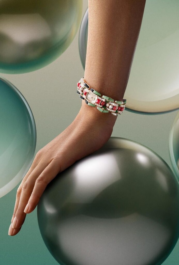 هذه أجمل موديلات ساعات نسائية لعشاق الإطلالة اللافتة والجريئة