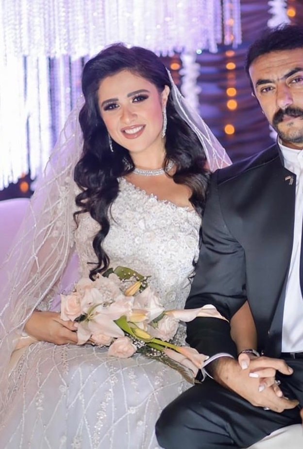 ياسمين عبد العزيز وأحمد العوضي