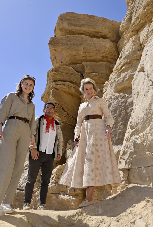 الملكة ماتيلد والأميرة إليزابيث