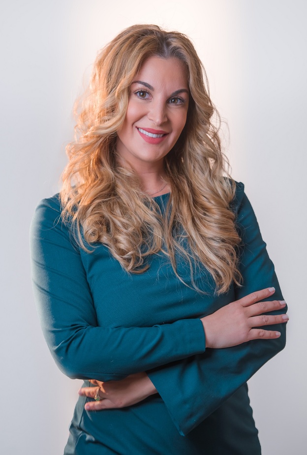 ليلى طارق المعينا