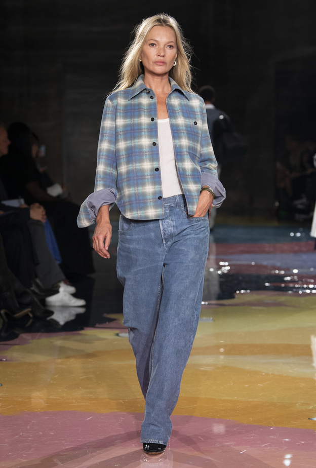 موضة قمصان الكارو الكاجوال