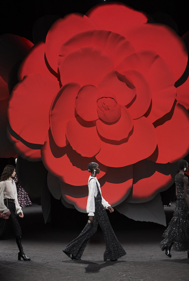 مجموعات خريف 2023 تُعيد تعريف الموضة بطريقة أبسط وأكثر كلاسيكية.. وقد أعجبتنا جميع تفاصيلها!