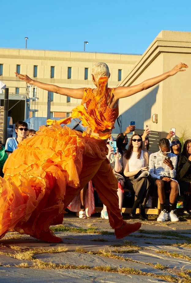 سيكولوجيا الأزياء: هل تؤثر خياراتنا في ثقتنا بنفسنا