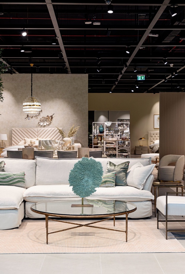 ذ-ون يفتح أحدث مسرح له في دبي هيلز مول