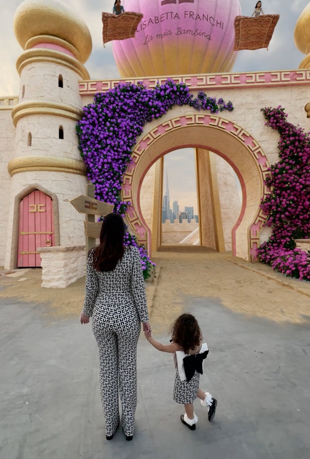 كريزما تطلق حملة العلامة التجارية لا ميا بامبينا للاحتفال بعيد الأم بالتعاون مع الفنانة والممثلة الكويتية روان بن حسين