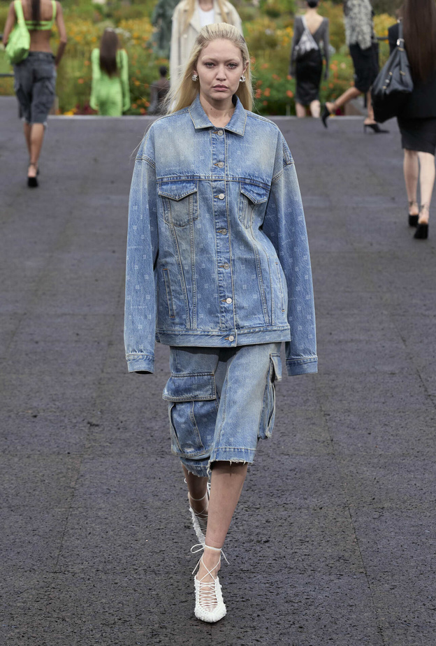 أجمل التصاميم البارزة بالجيوب الأمامية أكثر شباباً