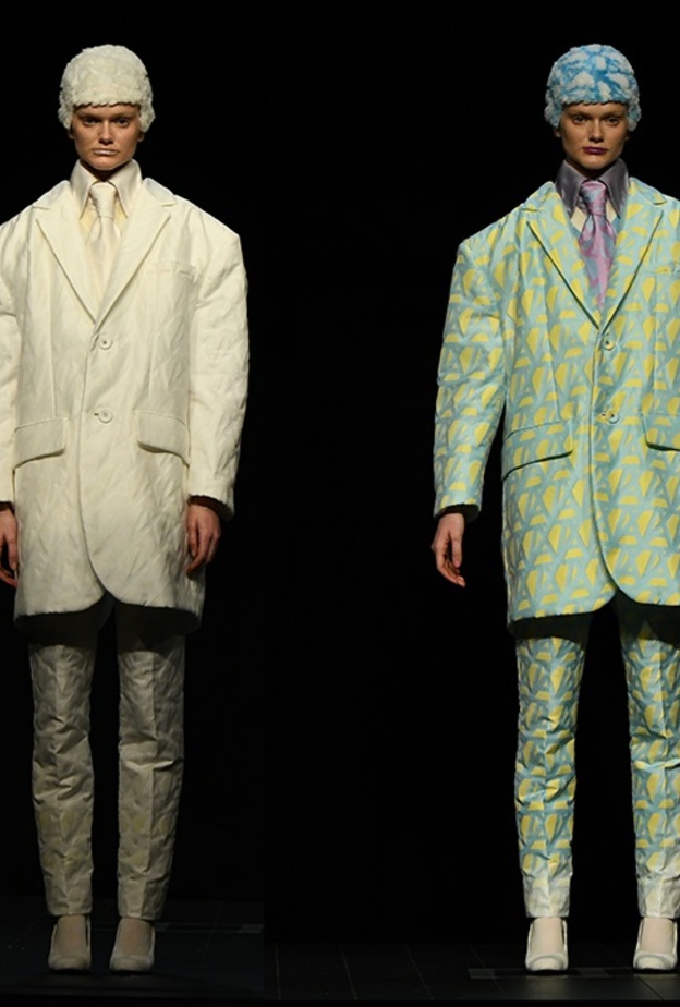 تقنيات جديدة ومبتكرة في عروض أزياء أسابيع الموضة