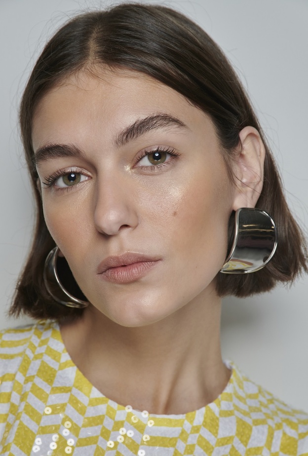 المكياج النيود يُبرز جمالك الطبيعي في شهر رمضان ..إليك أسرار تطبيقه