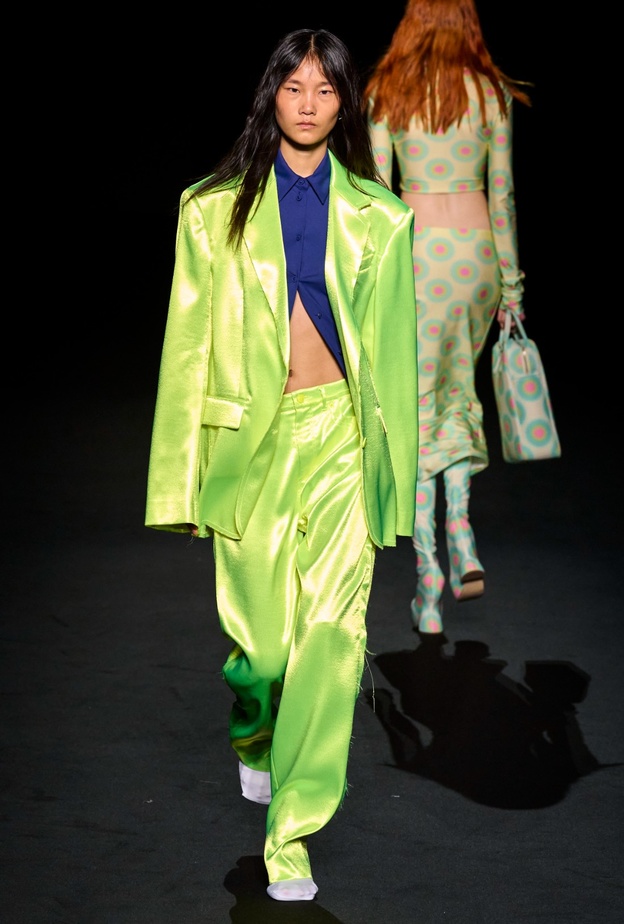 لون الصيف يتمثل في الدرجات المنعشة من "أخضر الليم"