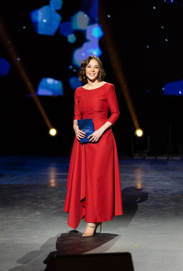 فاطمة البنوي