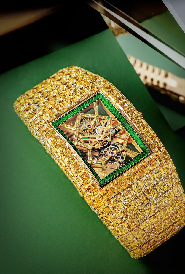 ساعة Billionaire Timeless Treasure