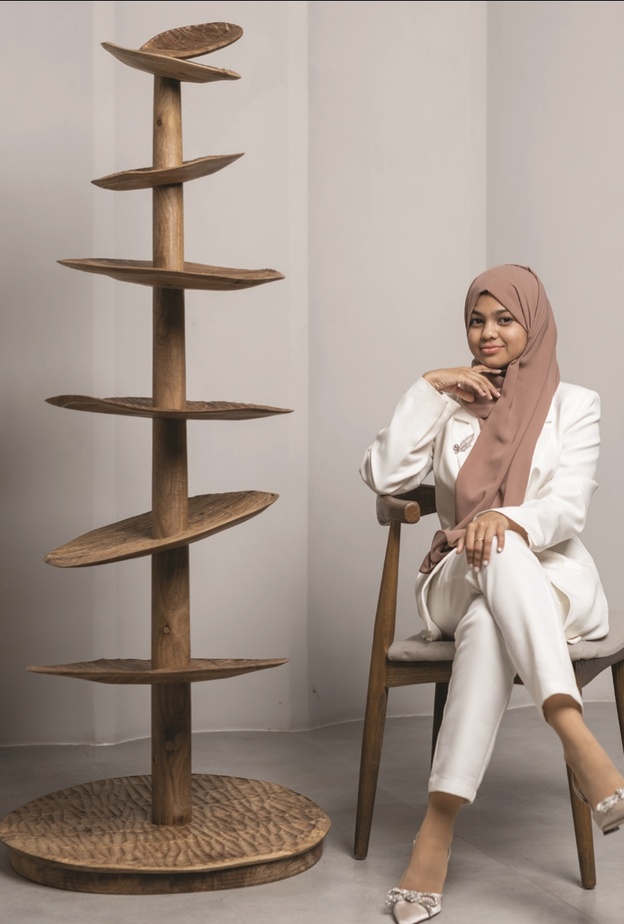 فــان كليــف أنــد آربلــز تعلن عن اسم الفائزة بجائزة المصمّم الناشئ في منطقة الشرق الأوسط بالتعاون مع تشكيل