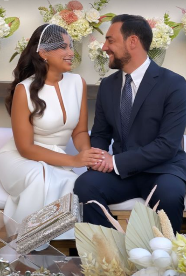 مينا الشيخلي في حفل عقد قرانها