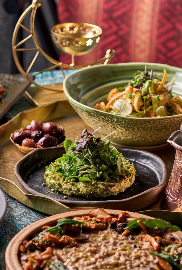 جولةٌ حول العالم بمذاقات فريدة خلال إفطارات شهر رمضان 2023