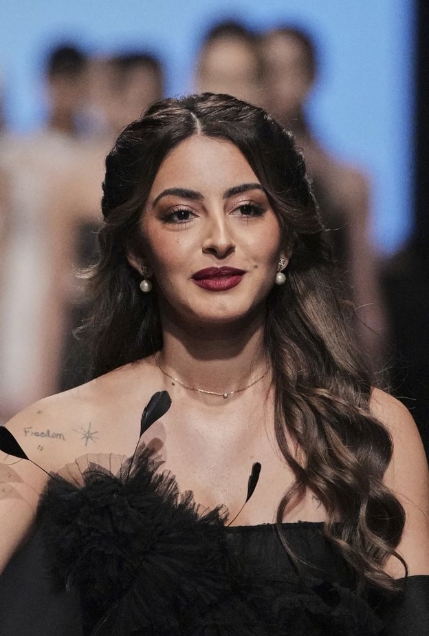 كيف تجعلين شعرك أكثر كثافة وينمو سريعاً؟
