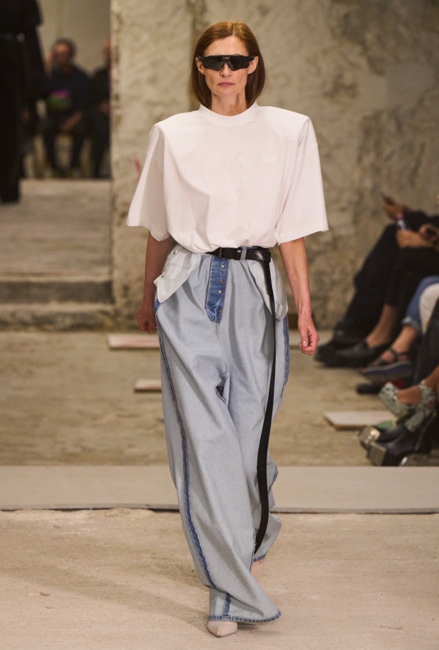 7  دور قدّمت إطلالات ضخمة الأحجام لربيع وصيف 2023