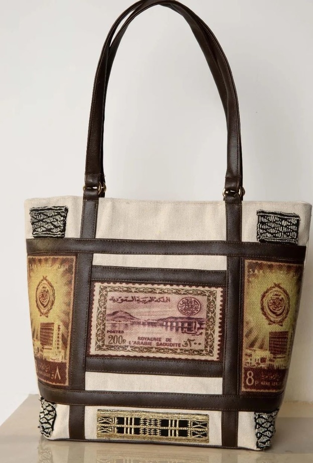 حقيبة الطوابع بالجلد من علامة سليسلة