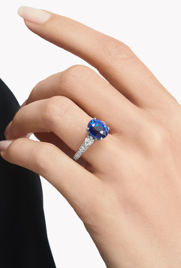 اختاري الياقوت الملوّن في رمضان 2023 لإطلالة غير تقليدية