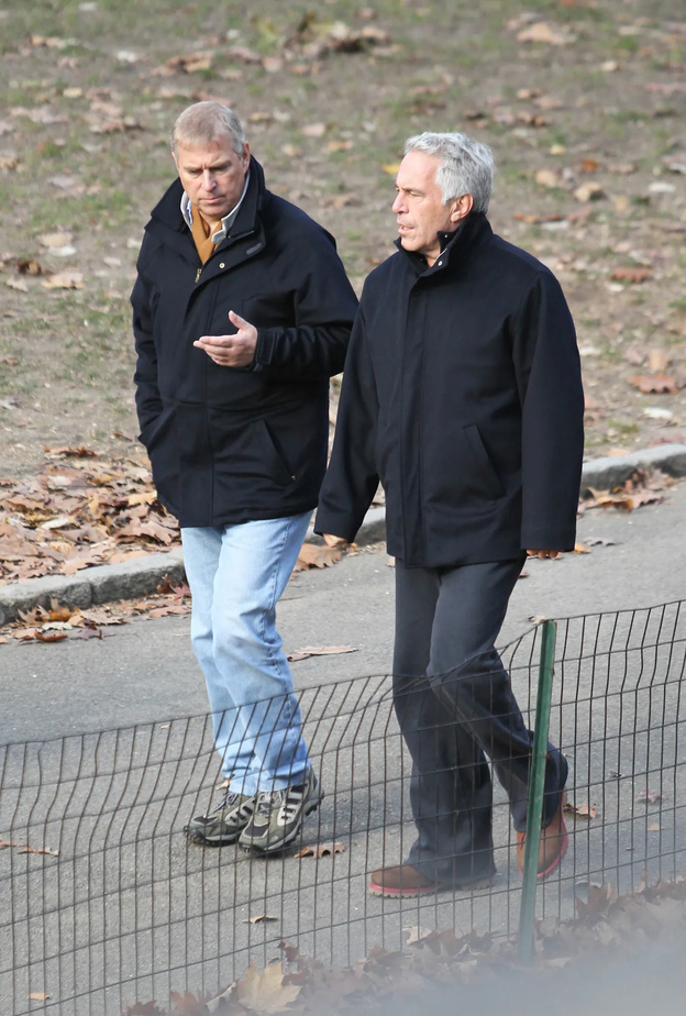 شبكة نتفليكس تجسيد علاقة الصداقة المثيرة للجدل بين الأمير أندرو وجيفري إبستاين