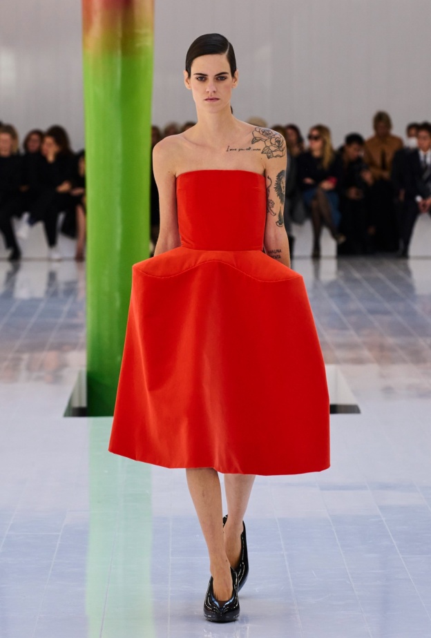 7 دور اختارت الأحمر لربيع وصيف 2023