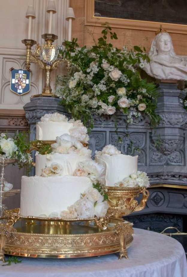 كعكة زفاف الأمير هاري Prince Harry وميغان ماركل Meghan Markle