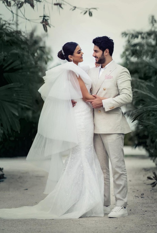 لقطة من المالديف للاعلامية لين ابو شعر